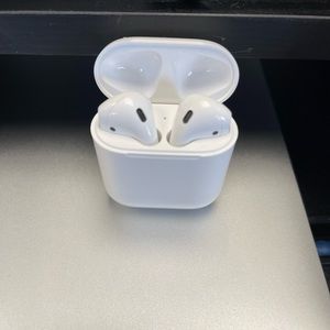 Apple AirPods